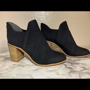 BC Footwear booties